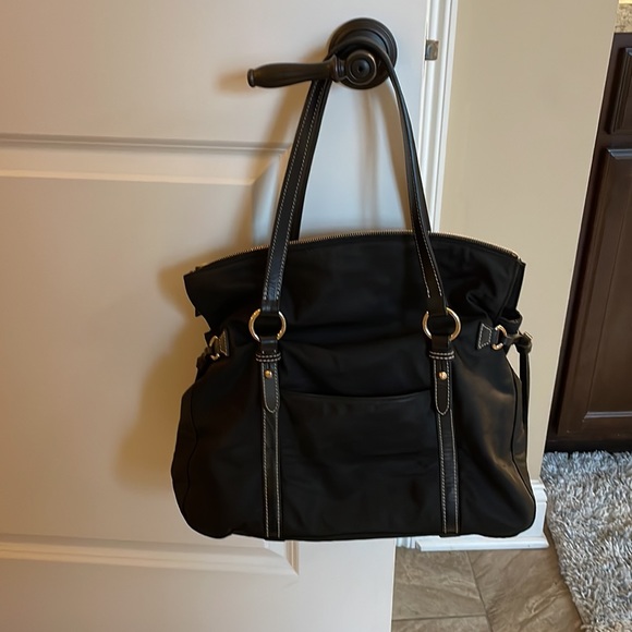 Dooney & Bourke spacious shoulder bag - Picture 4 of 5